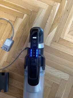 Tyčový vysávač Bissell Icon Pet - 4