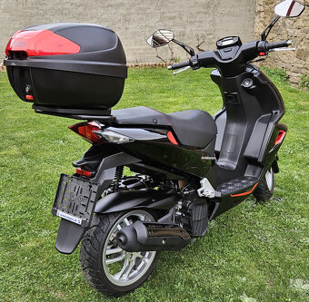 Predám PEUGEOT SPEEDFIGHT 125 - 4