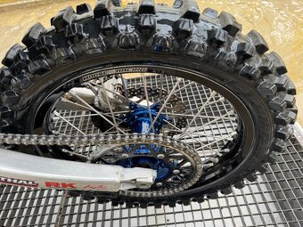 Yamaha yzf 250 top stav - 4