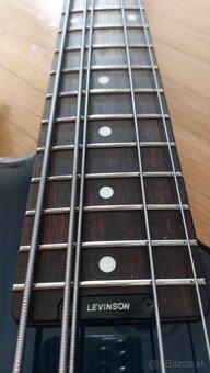 Predam/vymenim Levinson Blade B2 5 string bass Japan - 4