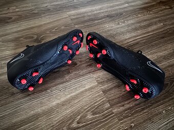 Futbalové kopačky Nike Phantom veľkosť 42 top stav - 4