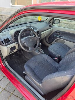 Renault clio 1.2 benzín - 4