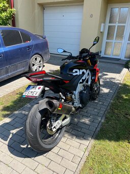 APRILIA TUONO V4 FACTORY - 4