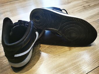 Botasky, nike, v. 39 - 4