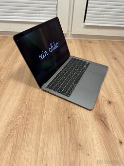 MacBook Air 13,3” (2020) - M1/8 GB RAM/256 GB - Space Grey - 4