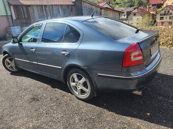 Predám škodu octavia 2  1.9tdi - 4