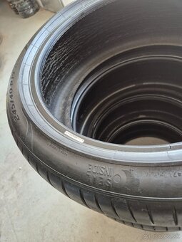 Pneumatiky PIRELLI (Seal Inside) 245/40 R19 - 4