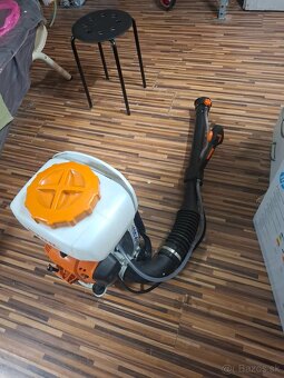 Záhradný rosič, postrekovač STIHL SR200 - 4