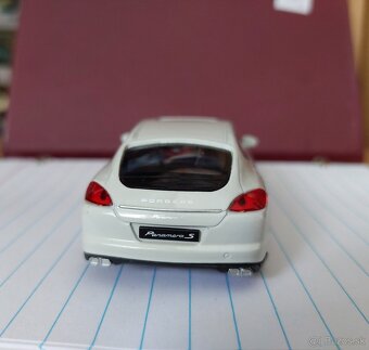 🚗 Predám kovový zberateľský model Porsche Panamera 1 S 🚗 - 4