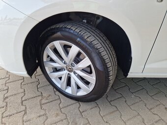 Toyota Yaris 1.5 VVT-iE 111k Selection Multidrive A/T benzín - 4