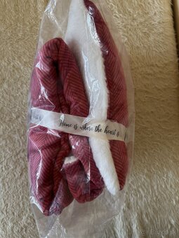 Vankúš a luxusná deka - DORMEO hrejivý set Warm Hug - 4