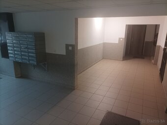 EXKLUZÍVNE 1i zrek.byt HRANICNA RUZINOV - 4