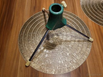 Predám 2 rôzne pevné, kovové stojany na vianočný stromček - 4