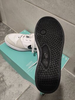 Nike dámske tenisky - 4