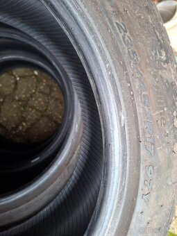 235/45 r17 - 4