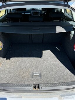 Rozpredam Škoda Octavia 2 2.0 TDi 103kw 16v kombi . Kod moto - 4