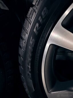 #19 Zimná sada originál Mercedes r18 - 4