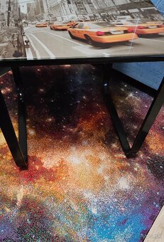 Pohovka s kreslom a konferenčný stolík - 4