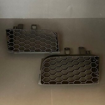 Seat Leon MK1 Cupra R bočné mriežky do masky - 4