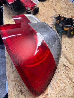 Zadne LED svetla na bmw e46 coupe - 4