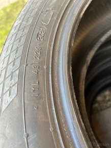 205/55 r17 Nokian - 4