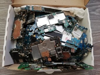 Predám mobily ná náhradné diely - 4