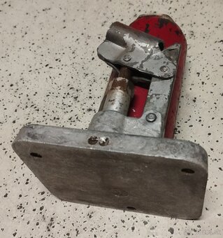 Hydraulický zdvihák - 4