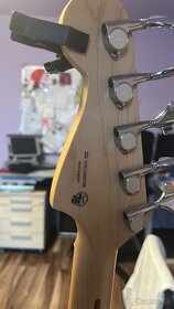 Fender Deluxe Active Jazz Bass V Sunburst - 4