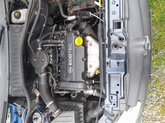 Opel corsa 1.2 16v - 4