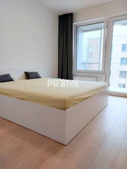 Pekný 2i byt, zariadený, loggia, pivnica,garáž.státie, novos - 4