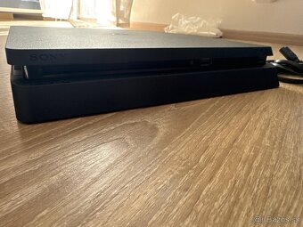predám PS4 Slim 500GB. Všetko 100% stav nového kusu - 4