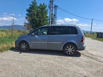Volkswagen touran 2tdi 7miestny - 4