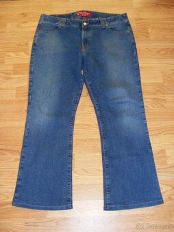 Pánske kordové džínsy a dámske džínsy Levi's - 4