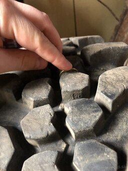 Offroad pneumatiky 235/75 R15 Vranik T3-malo jazdené 2ks - 4