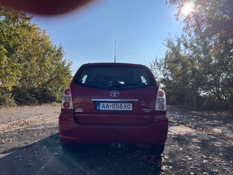 Predam Toyota Corolla Verso 2,2d - 4