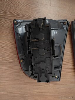 Škoda Octavia 1 zadné svetlá - 4