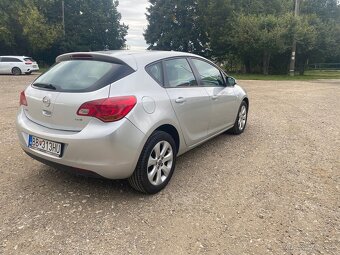 Opel Astra J - 4