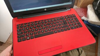 Starší HP notebook s SSD diskom - 4