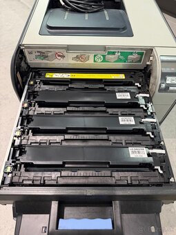HP Color LaserJet CP1515n - 4
