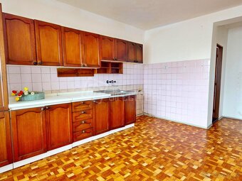 Veľký rodinný dom s garážou a krásnym pozemkom v Pa… - 4