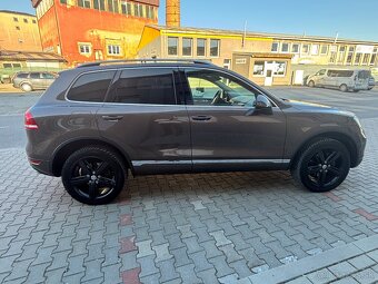 Volkswagen Touareg - 4