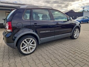 Predám Volkswagen Polo Cross 1.6 benzín 77 KW r.v.2009 - 4