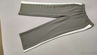 Pánske voľnočasové nohavice olivovo zelené - 4