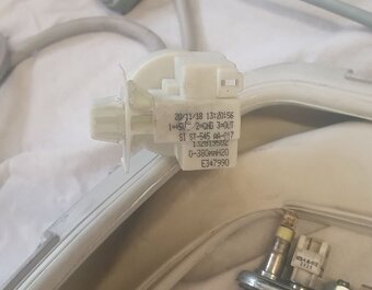 práčka Electrolux EWT1264 - rôzne diely - 4