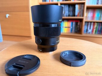 Sony FE 85mm F/1.8 - 4