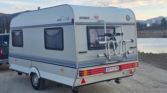 Obytny prives Hobby 420 - Classic, predstan - 4