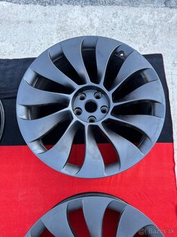 Tesla Model Y 21" Überturbine - 4
