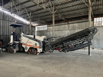 Cestná fréza Wirtgen W100F - 4