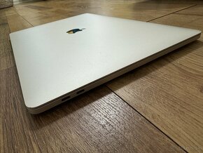 Apple Macbook Pro 15" TB (mid 2018) i7, 16gb, 256gb, 4xUSB-C - 4
