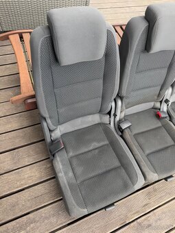 Zadné sedačky VW Touran - 4